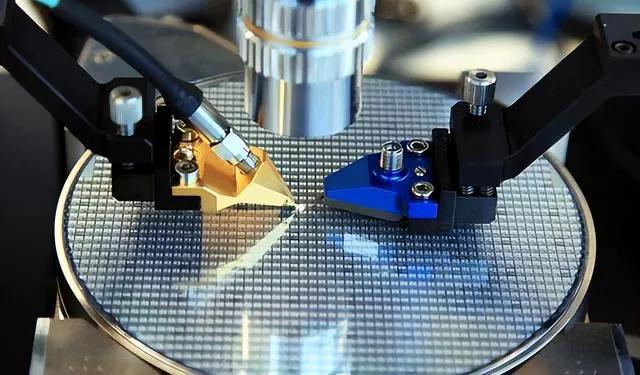 媒体管家|国产光刻机“套刻≤8nm”意味着什么