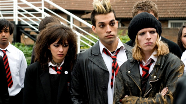 披甲持刀的英国Teenager 比剃刀党更凶险！