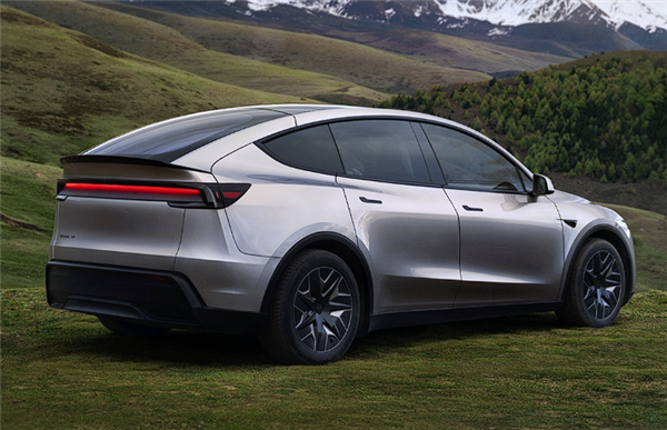 零部件国产化率超95%！特斯拉上海超级工厂下线第400万辆车