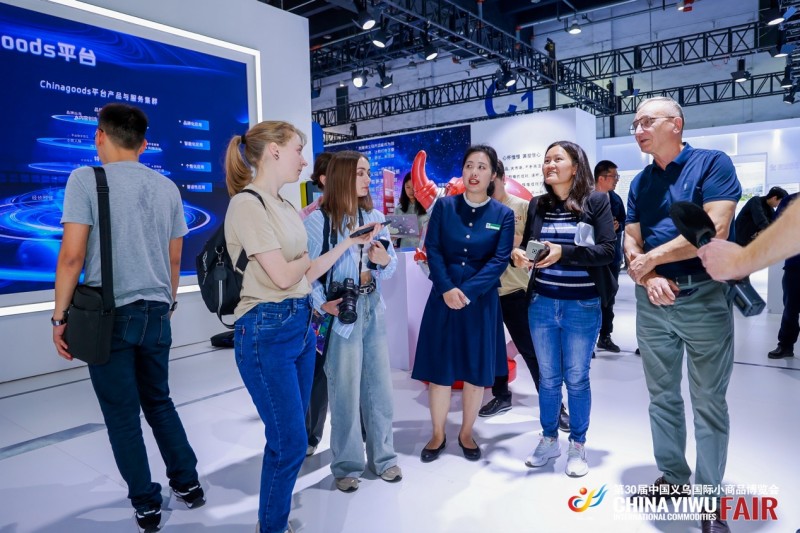 第30届中国义乌国际小商品博览会-出口商品展圆满收官(图4) 第30届中国义乌国际小商品博览会-出口商品展圆满收官(图4)